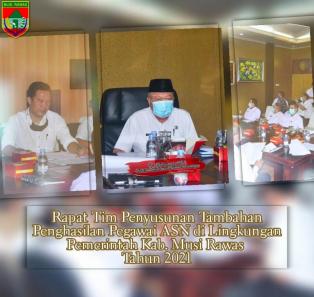 Sekda Musi Rawas Drs. Priskodesi, diwakili Asisten Adminitrasi Umum & Keuangan Drs. Edi Iswanto, M.P