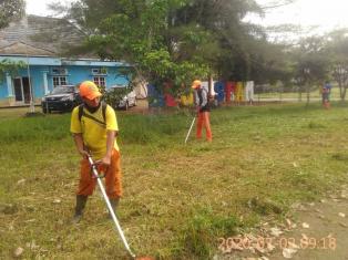 Tim Kebersihan DPUCKTRP Kab. Musi Rawas Melanjutkan Pembersihan Area Paku Alam, Blud Spam Tembus DPR